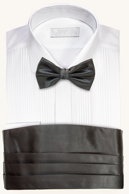 Camisa para esmoquin con fajín y corbata de lazo negra